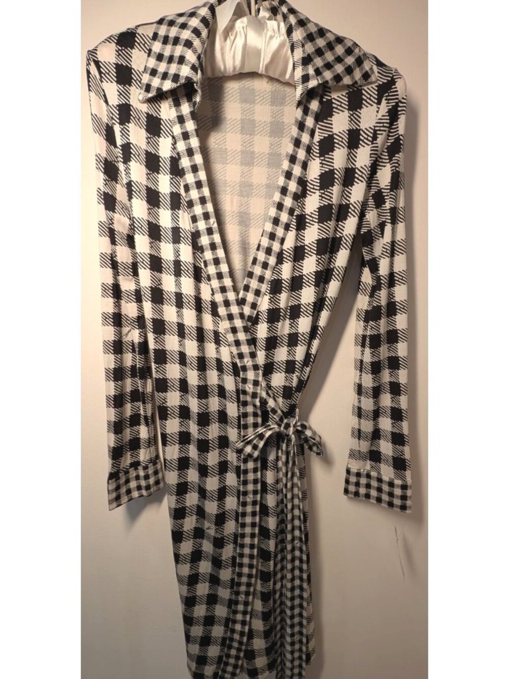 Diane von Furstenberg Jeanne Silk Jersey Collared Wrap Dress, Size 4